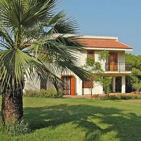 Cottage, Holiday home